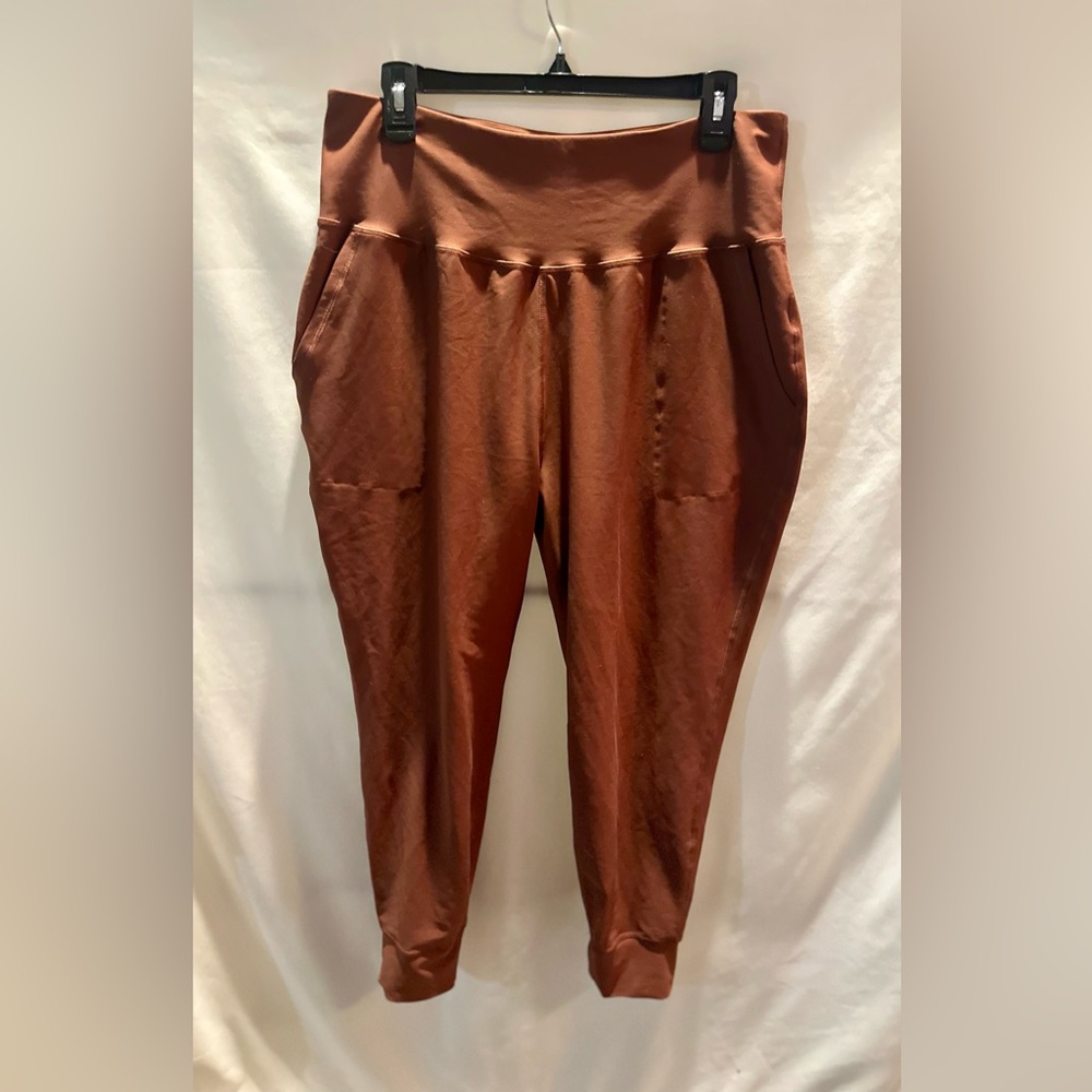 Old Navy Brown High-Waisted Powersoft Pocket Joggers size XL